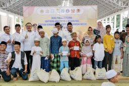 PTFI berbagi bersama masyarakat Gresik rayakan HUT ke-57