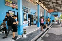 Terminal Tipe B Mulyojati pada H-2 lebaran masih ramai pemudik