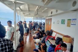 KSOP Ambon catat penumpang kapal capai 9.615 orang pada H-3 jelang Lebaran 2024