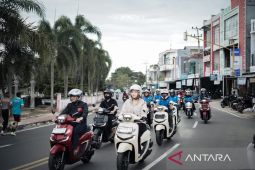 Honda Babel ajak Bupati Belitung Timur rolling city di "Fashion Meet Up Honda Stylo 160"