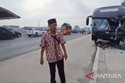 Sopir bus Primajasa sempat hindari Gran Max di KM 58 Tol Jakarta-Cikampek