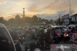 H-2 pemudik yang melintas Cianjur meningkat pada malam
