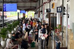 15.054 pemudik padati stasiun Daop 7 pada "H1" Idul Fitri