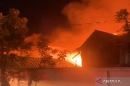 Kebakaran hanguskan lima bangunan di Kota Samarinda