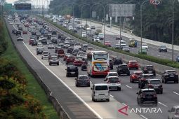 Dua kendaraan alami kecelakaan  di Tol Jagorawi-Cimanggis