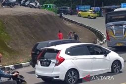 Polres Cianjur lebih cepat pemberlakuan sistem satu arah di jalur Puncak