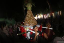 Grebeg seribu ketupat di Kediri
