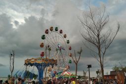 Bianglala terbesar di Sumatera jadi daya tarik wisatawan