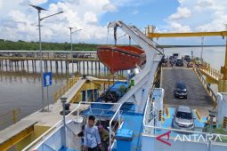 Arus balik penumpang di Pelabuhan Tanjung Api-Api Palembang