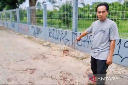 Sepasang kekasih dibacok kawanan begal di Cakung