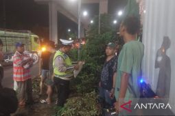 Polisi tangani kecelakaan beruntun fuso dan minibus di Palembang