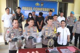 Polisi tangkap pelaku pembegalan motif pecah ban di Kendari