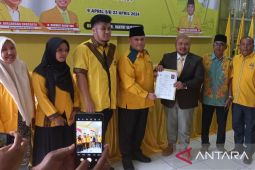 Kandidat ambil formulir untuk Pilkada Tapsel 2024 ke DPD Golkar bertambah, termasuk Bupati Tapsel