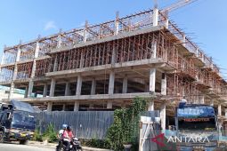 Wali Kota Pematangsiantar dorong pembangunan GOR tepat waktu