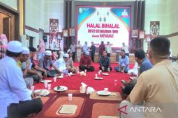 Bupati Kotim jadikan halal bihalal sarana mempererat kebersamaan dengan masyarakat