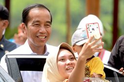 Warga antusias sambut Presiden di Bendungan Bolango Ulu