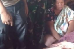 Polisi evakuasi warga hanyut terbawa arus sungai di Kolaka