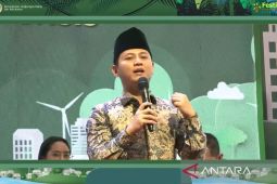 Bupati Trenggalek ajak kawula muda hadapi perubahan iklim