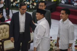 Prabowo: Mas Anies, Mas Muhaimin saya tahu senyuman anda berat sekali