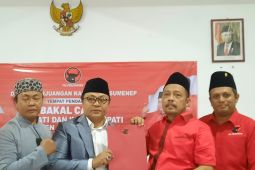 Pengasuh ponpes di Sumenep daftar bakal cawabup ke PDIP