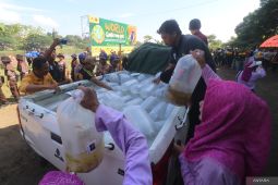 Peringatan Hari Bumi di bantaran Sungai Brantas