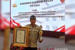 Aktif ikuti persidangan dan beri bantuan hukum, Bidkum Polda Babel raih penghargaan terbaik 1 Divkum Polri