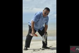 Wabup Belitung Timur: ASN wajib peduli sampah plastik