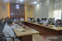Pj Walikota Lusje pimpin rakor pelaksanaan Shalat Idul Fitri 1445 H