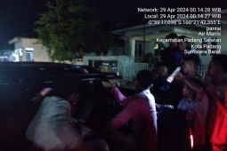 Petugas menemukan jasad pelajar tenggelam di Pantai Air Manis Padang