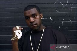 Kanye West rilis lagu baru, libatkan Diddy dan putrinya North West