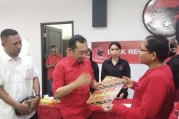 Mantan wagub Maluku daftar calon gubernur jalur PDI Perjuangan