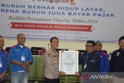 Kapolres Sukabumi dianugerahi "Polisi Sahabat Buruh"