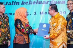 Khofifah: IKA Unair dukung penuh percepatan Indonesia Emas