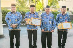 Pemkot Ambon terima penghargaan standar pelayanan minimal pendidikan