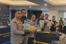 Tersangka kasus mayat dalam koper sempat transfer uang Rp7 juta ke ibunya