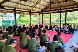 Pemerintah beri edukasi desa wisata gaet wisatawan