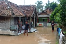 Dinkes Lebak buka posko pengobatan di lokasi bencana banjir