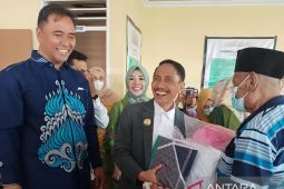Kemensos salurkan bantuan bagi lansia di Kabupaten Gorontalo