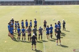 Timnas Jepang Putri U-17 latihan dan adaptasi cuaca di Bali
