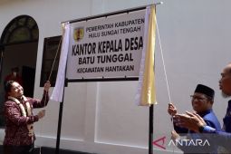 Bupati HST bangun Kantor Kades Batu Tunggal guna tingkatkan pelayanan