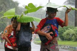 BMKG prakirakan mayoritas wilayah Indonesia diguyur hujan, Pangkalpinang hujan ringan