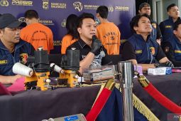 Kasus penipuan pengiriman barang, polisi tetapkan empat tersangka