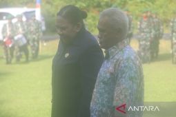 Pemerintah Kabupaten Jayapura bangun pagar dan MCK di makam Marthen Indey