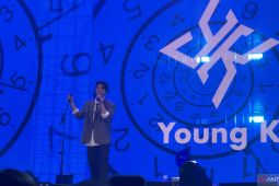 Penyanyi Young K di Jakarta sebut Makanan Indonesia sangat enak!