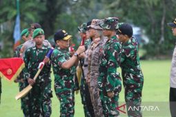 Pembukaan Latsitarda XLIV di Kaltim ditandai pemberian alat kerja