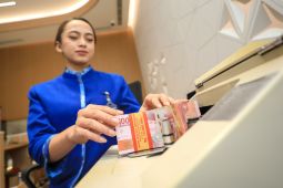 Ekonom sebut perbankan nasional tempat yang sangat aman untuk simpan uang