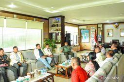 Pangdam Pattimura ajak ormas ciptakan suasana kondusif pada Pilkada 2024