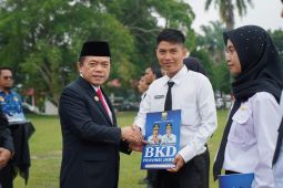 Gubernur Jambi serahkan SK pengangkatan 1.860 PPPK formasi 2023