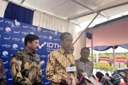 Presiden Jokowi berkelakar berlabuh di pelabuhan usai tuntaskan masa jabatan