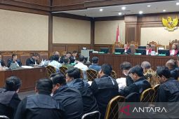 Bayar gaji pembantu, SYL pakai uang pegawai Kementan
